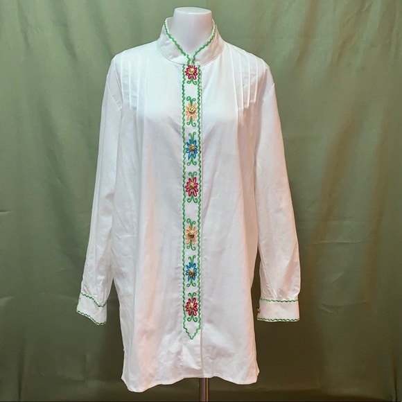 Bob Mackie Tops - Bob Mackie Wearable art long sleeve tunic blouse